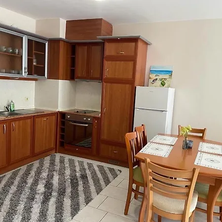 Nesebur Delux Private